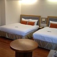 ベッドも広くぐっすり眠れます