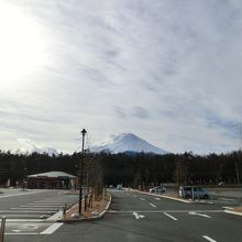 富士山も見える駐車場