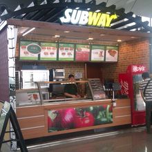 国際線ゲートエリアにはＳＵＢＷＡＹもあります