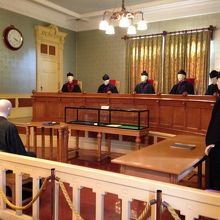 裁判の様子を再現した部屋