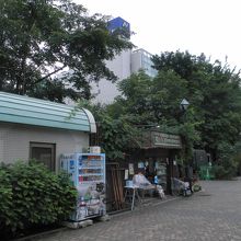 インフォメーションセンター