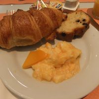 見た目普通ですが、どれも不味かった。食べきれませんでした。