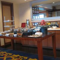 ラウンジでおいしいティータイム