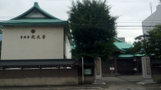 北大北13条門から東へ200メートル