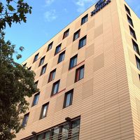 ロンドンブリッジ駅から5分位で到着します