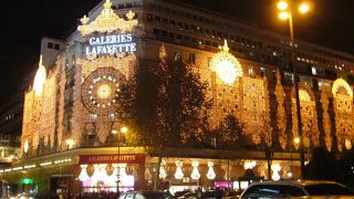 なんでも揃うけどいつも混んでます