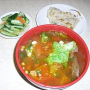 トマトスープの刀削麺