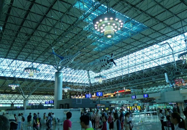 台湾桃園国際空港 (TPE)