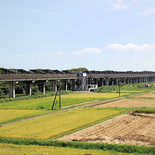 東都農駅から見た宮崎リニア実験線跡の高架