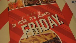 ハンバーガーが美味しい！でもデカイ！