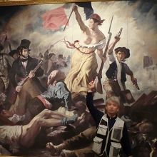 自由の女神とともに戦うわたし。