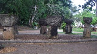 ナゾの石像がある公園☆