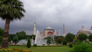 イスラムとカトリックが混在する特異な空間