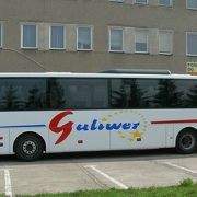 私営バス『Guliwer Transport』世界遺産教会(Swidnica)や城館ホテル御用達