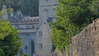 サクソン時代からの歴史がある立派な教会です！