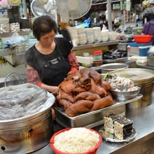 屋台のおばさん