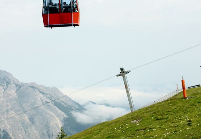 インスブルックから気軽にチロルの山歩きをしたい人に。