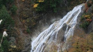 流れ下っています