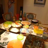 六人掛けの食卓　ゆったりした雰囲気で食事ができる