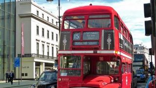 ダブルデッカーは絵になります！