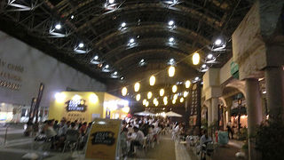 カラヤン広場でビアガーデン