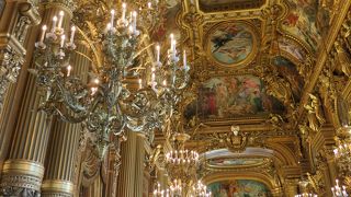 豪華さに圧倒されます。