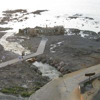 海の露天風呂をベランダから望む。