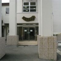 本館（旧館）の入口。