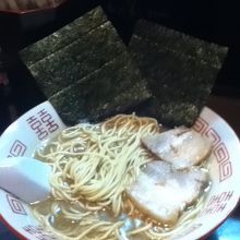 ノーマルのラーメンを注文