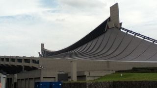 東京オリンピック開催決定！再び夢の舞台の会場に、独特な構造の建物は印象的な元オリンピックプール