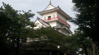 千秋公園に櫓があります