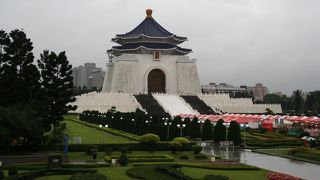 蒋介石を祀る廟