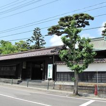 勇壮な歴史の街の姿