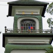 異国建築と歴史を学べる神社です。