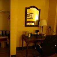 ｺｰﾋｰ＆紅茶、ペットボトルが置いてあります。