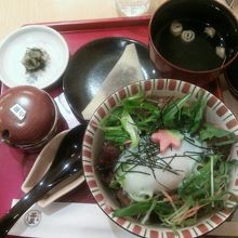 八ッ橋がつきます