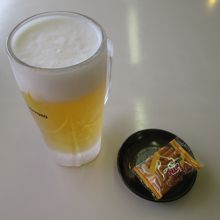…と、生ビール（500円）