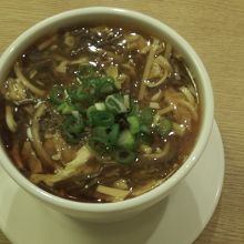 スワンラータン（小NT＄80＝約￥235）