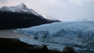 ペリトモレノ展望台見学コースの真下です
