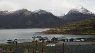 氷河クルーズの港