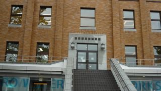 涼しそうな環境です．