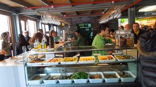 絶品!市場内のレストラン