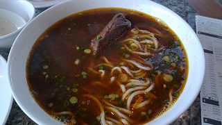 昼時には行列ができるのでお早めに！