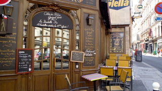 これぞパリの普通の人の普通の食事　歴史ある大衆食堂　ポリドール