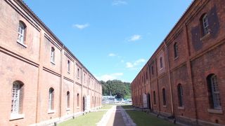 やはり港町には赤レンガ