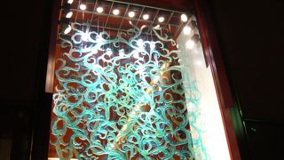 宝石店みたいな本店ショップ！