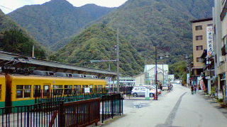 富山駅から立山黒部、黒部峡谷トロッコ電車へ通じる路線