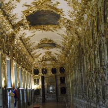 バイエルン歴代の支配者がズラリ