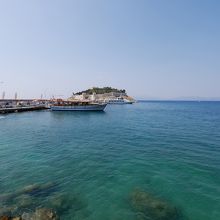 前の海岸の景色