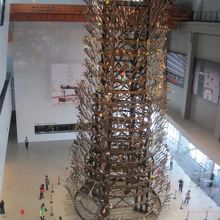 ホアン・ヨン・ピンの巨大な作品